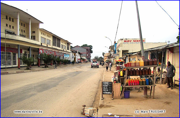 Avenue de l'Eglise à Kisangani
