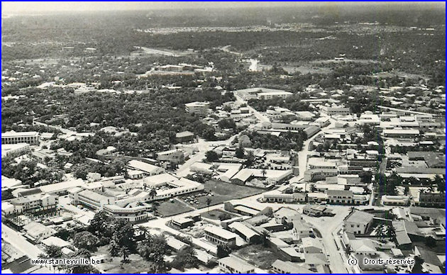 Vue aérienne de Stanleyville vers 1956