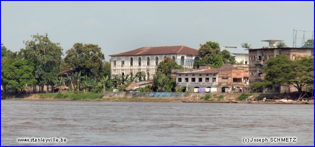 Rive droite du fleuve Congo à Kisangani